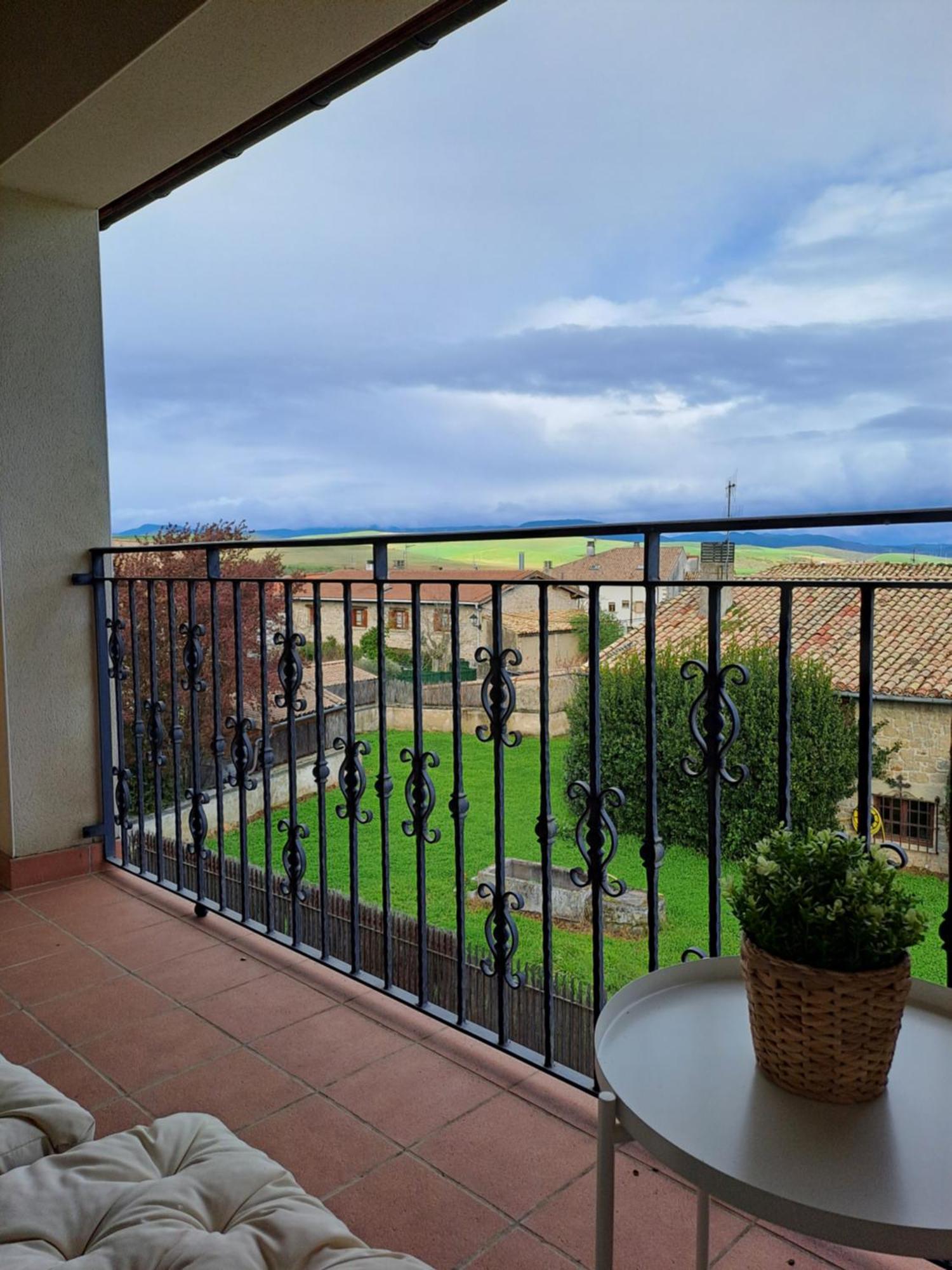 Casa Rural Torreblanca Urroz Exteriör bild