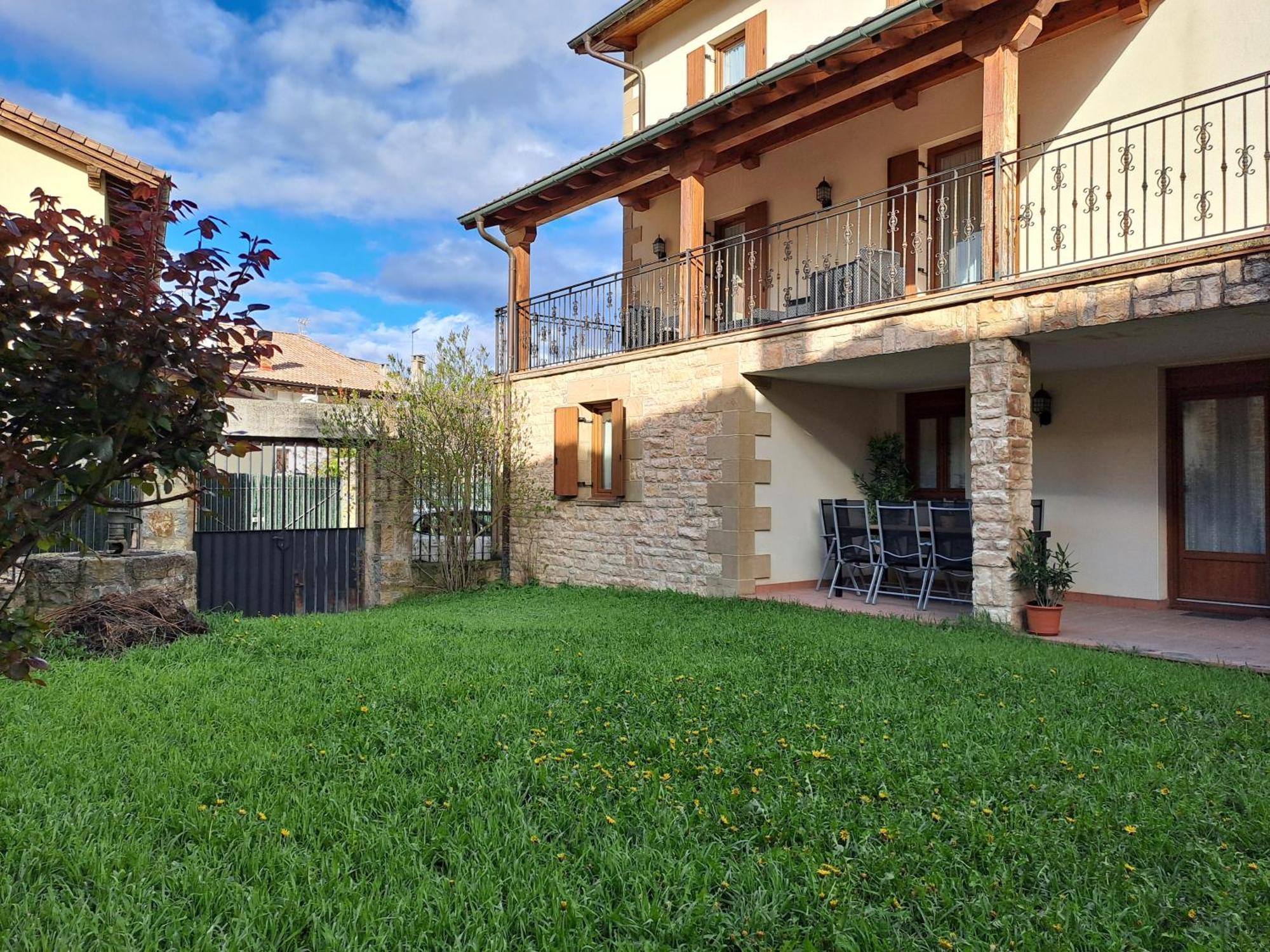 Casa Rural Torreblanca Urroz Exteriör bild