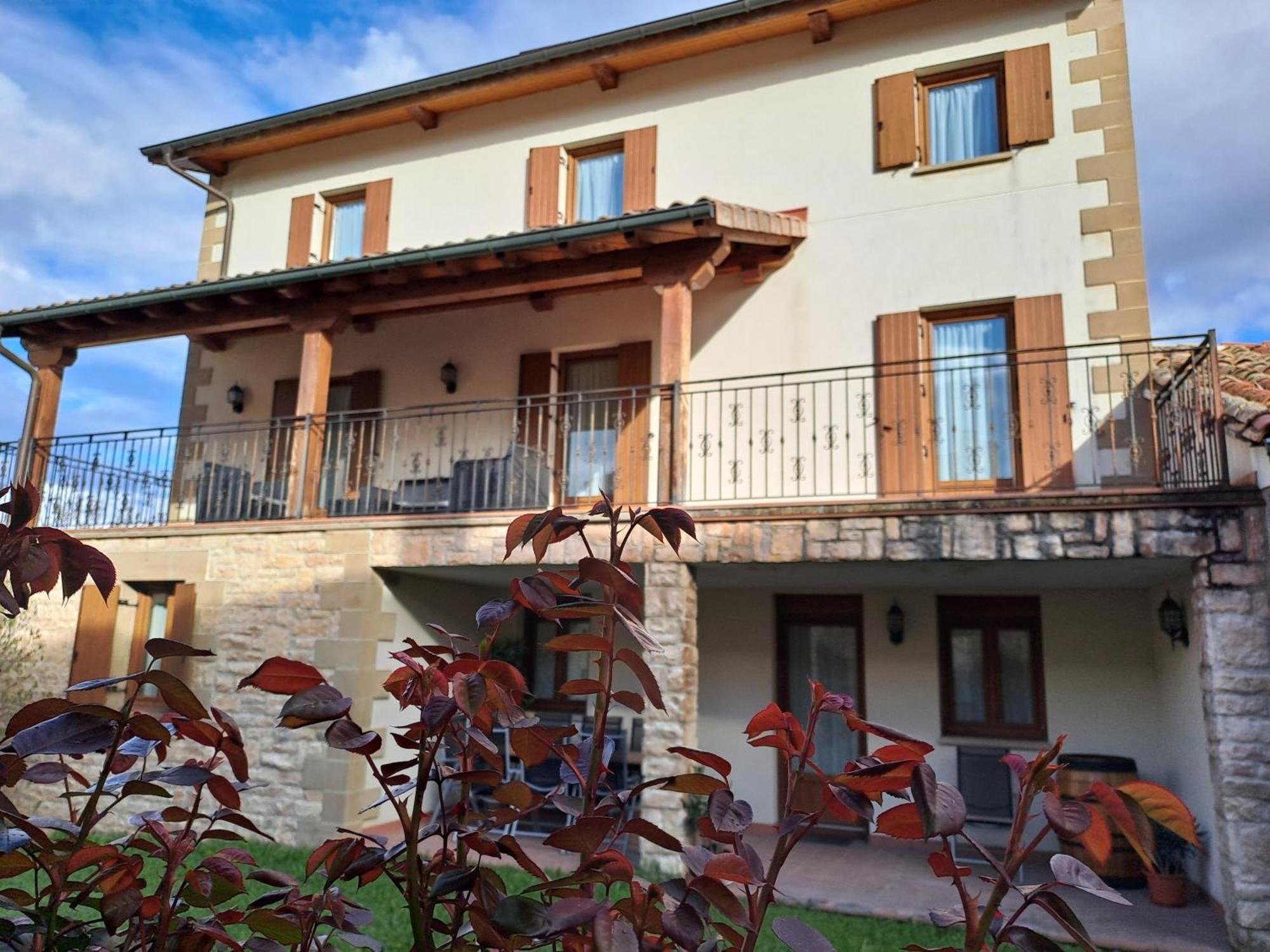 Casa Rural Torreblanca Urroz Exteriör bild
